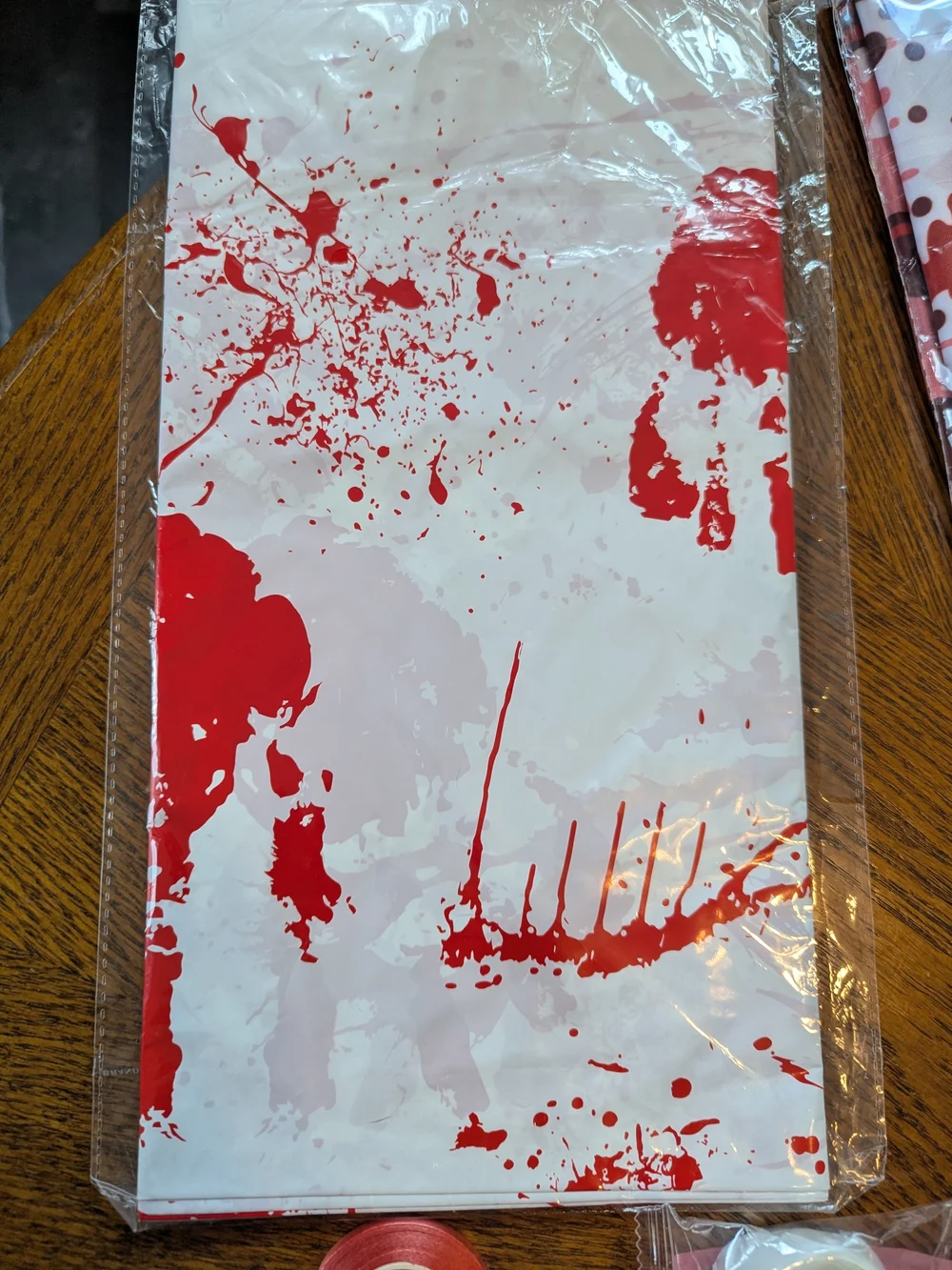 N/A halloween table